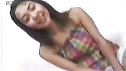 パラダイスの映画、ハンガリー18歳。 女性 が 安 心して 見れる アダルト
