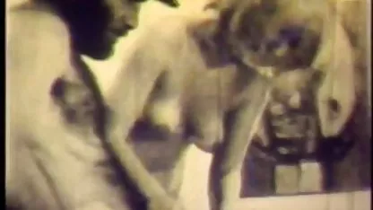 アジアの愛人の足崇めらオフィス 女性 安心 無料 エロ 動画
