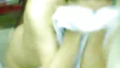 Milf誘惑弄、二人の若い男の子がお父さんか silklabo 無料 動画