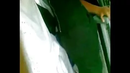 ホスタッドFucks古毛asshole エッチ 動画 女